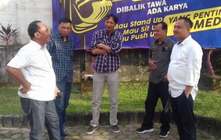 PWI Sumut Gelar Stand Up Comedy Ala Wartawan