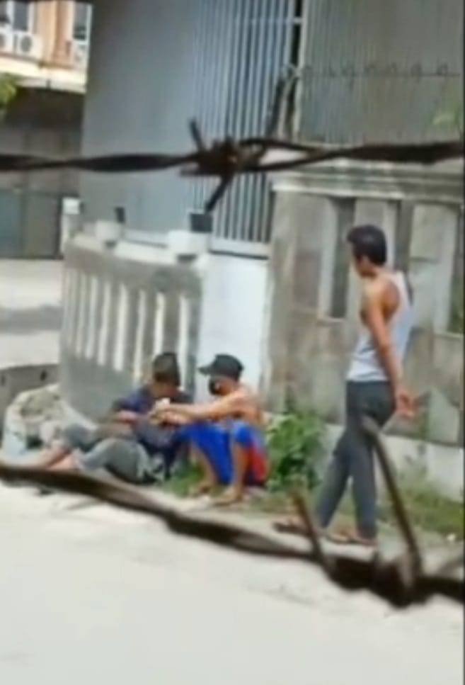 Viral di Medsos, Pria Tua Pedagang Asongan di Medan Dipalak Preman