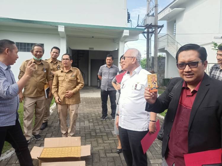 DPRD SU Sidak BBPOM Medan, Temukan Sitaan 5 Mobil Box Sirop Mengandung Cemaran EG/DEG