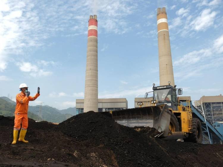 Pensiunkan PLTU Batu Bara, RI Raup Dana Rp 311,4 Triliun