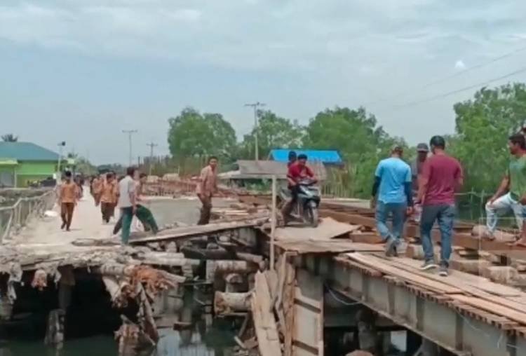 Kepala Dinas SDA BMBK Deliserdang Akui Progres Pembangunan Jembatan Paluh Merbau Sedikit Terlambat