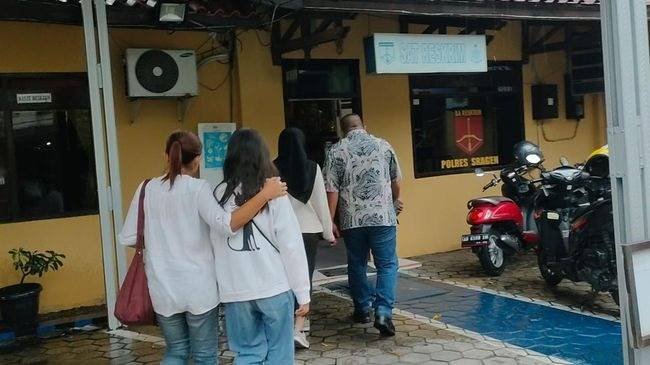 Polisi Selidiki Dugaan Siswi SMAN Sragen Ditegur Guru soal Tak Berjilbab