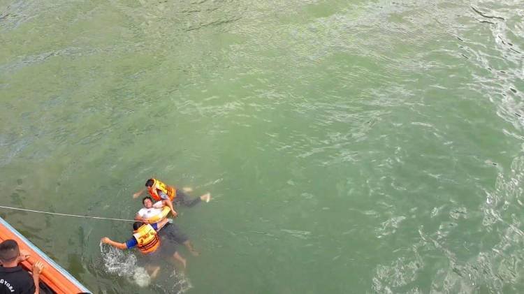 Jelang Libur Nataru, KSOPP Simulasi Keselamatan Penumpang di Ferry KMP Tao Toba