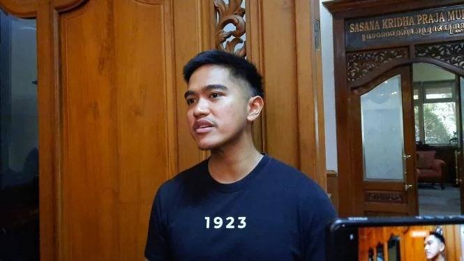 Terbang dari Singapura ke Surabaya, Koper Kaesang Nyasar ke Bandara Kualanamu