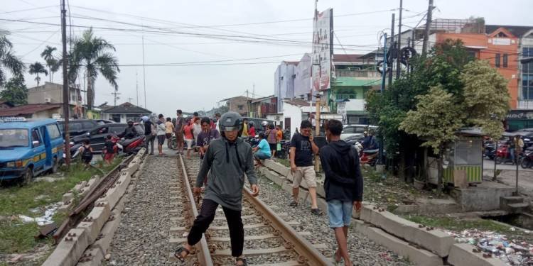 Wanita Asal Asahan Tewas Ditabrak Kereta Api di Medan