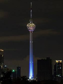 Atmosphere 360 KL Tower Pesta Firework Saat Pergantian Tahun