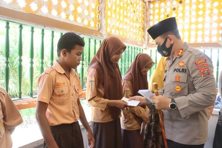 Kapolres Langkat Doa Bersama dan Santuni Anak Yatim Piatu