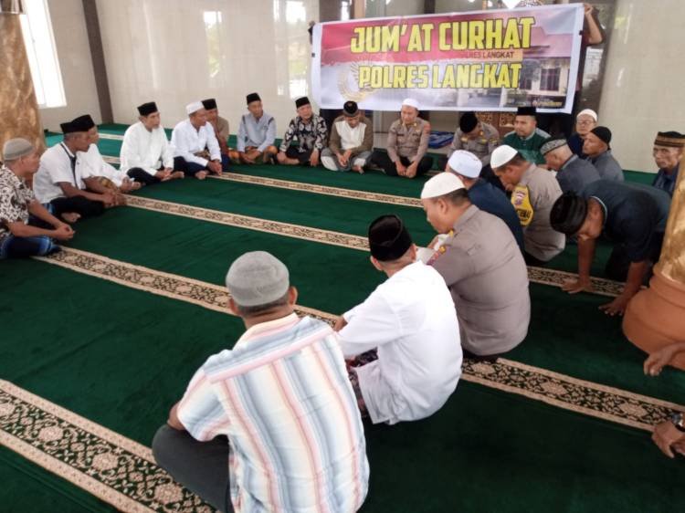 Kasi Humas Polres Langkat Dengar Keluhan Warga Desa Banyumas