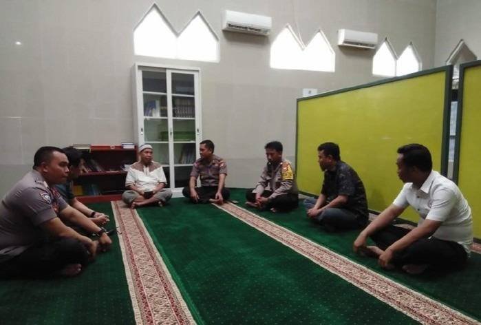 Kapolsek Airjoman Asahan dan Personel Kunjungi Sejumlah Masjid