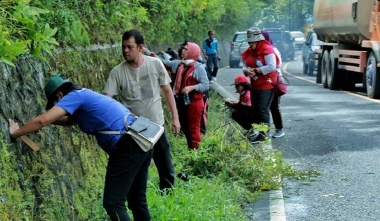 Dukung F1 Powerboat, Pemkab Simalungun Gotong Royong Bersihkan Kota Parapat
