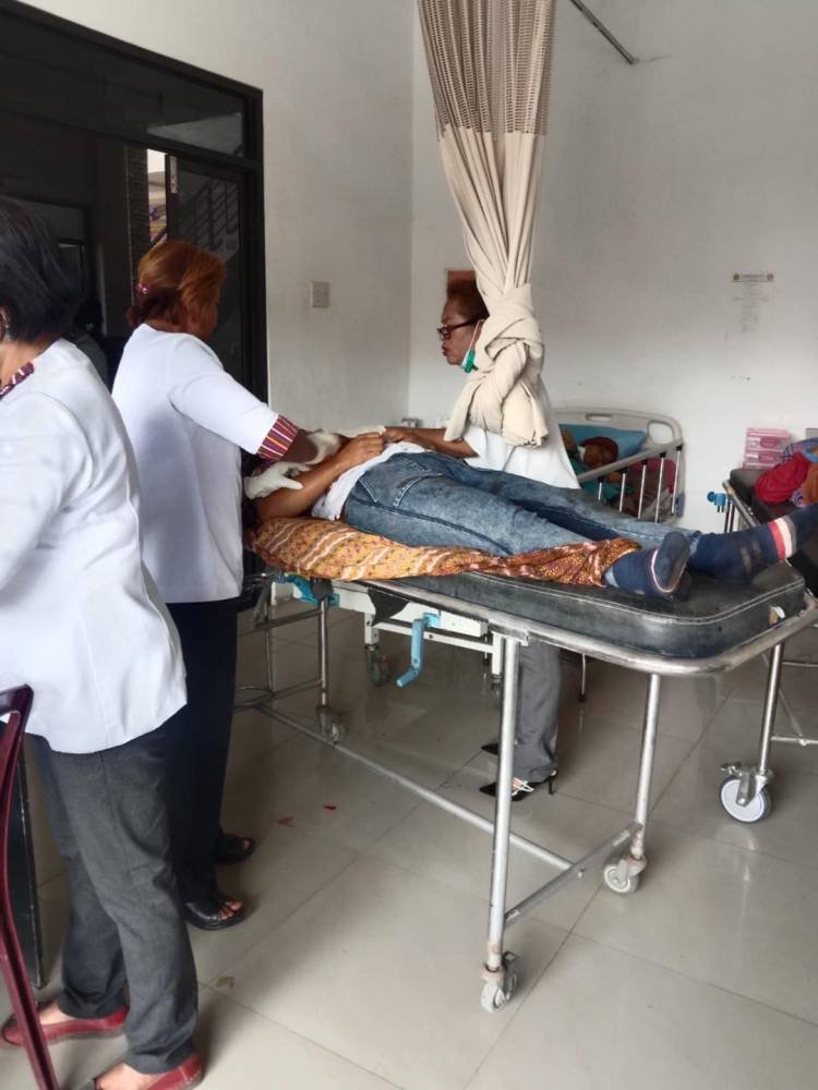 Rem Blong, Toyota Hartop Terjun ke Jurang di Tigabinanga