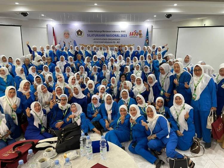 Silaturahmi Nasional IKWI se-Indonesia Rangkaian HPN 2023 di Parapat Sukses