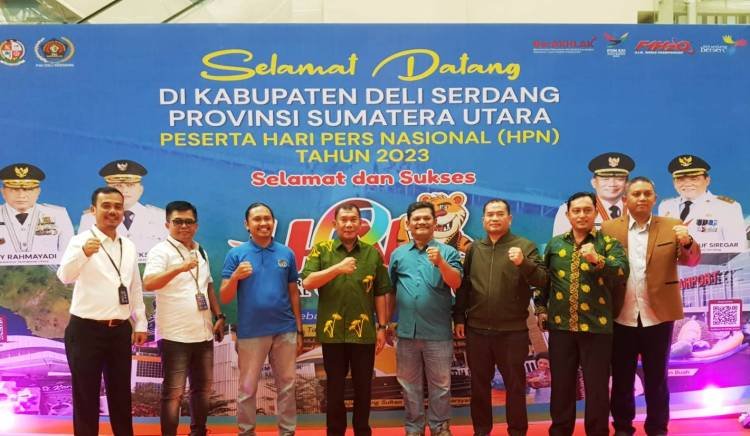 Bupati Deliserdang Tinjau Posko Penyambutan PWI Deliserdang di Bandara Kualanamu