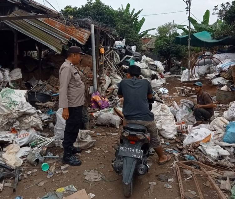 Sambangi Pengepul Barang Bekas, Polisi Minta Waspadai Barang-barang Hasil Kejahatan