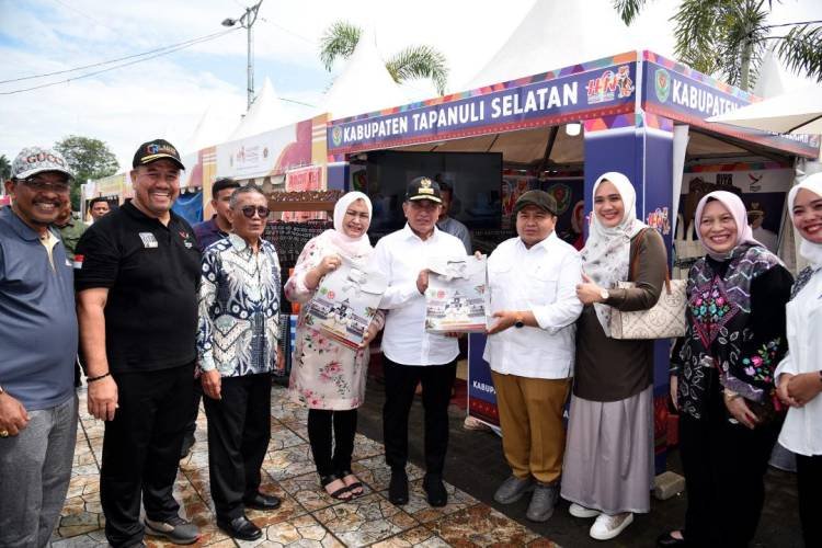 Tinjau Pameran HPN 2023, Edy Rahmayadi Sebut UMKM Bergeliat