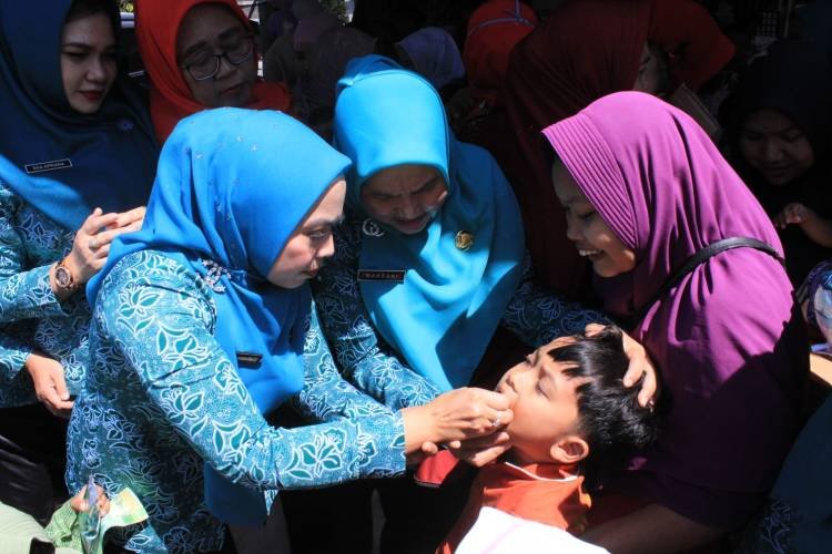 Labuhanbatu Canangkan Sub Pekan Imunisasi Polio