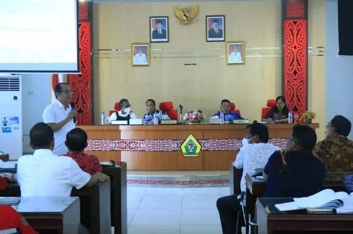 Bupati Samosir Buka FGD Penataan Kawasan Water Front City Pangururan dan Tele