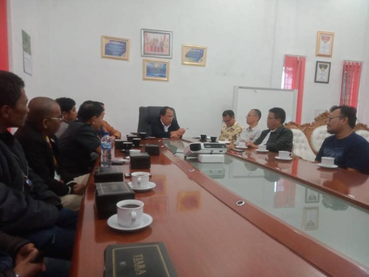 Peringati Hari Pers Nasional 2023, Bupati Dosmar Banjarnahor Silaturahmi dengan Wartawan di Humbahas