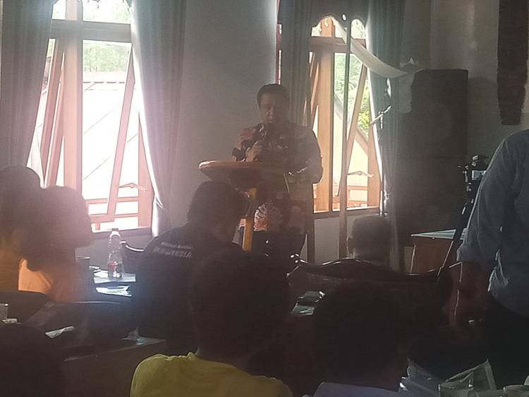Ir. Lamhot Sinaga Seminar Kewirausahaan Peluang Bisnis IKM LMEA di Kabupaten Humbahas
