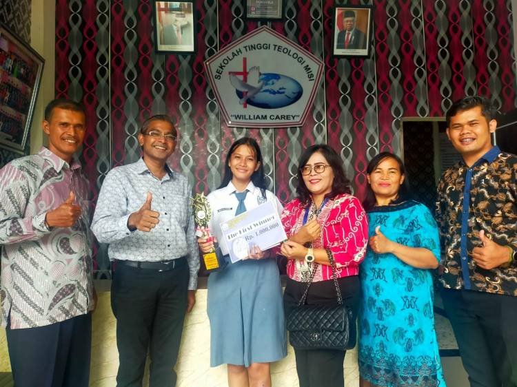 STT Misi William Carey Adakan Virtual English Speech Competition