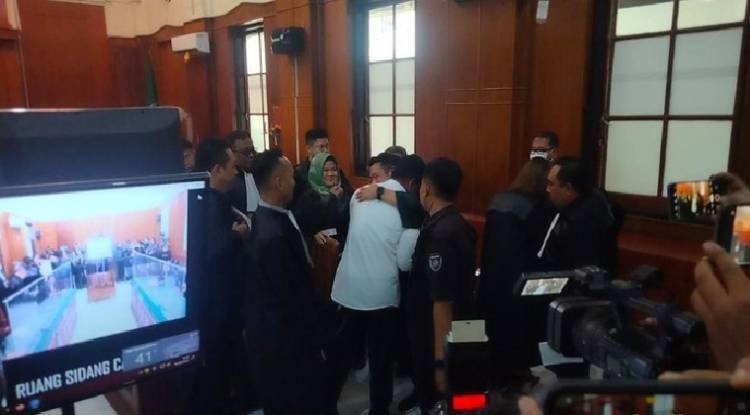 Hakim Bebaskan AKP Bambang di Tragedi Kanjuruhan: Angin Ubah Arah Gas Air Mata