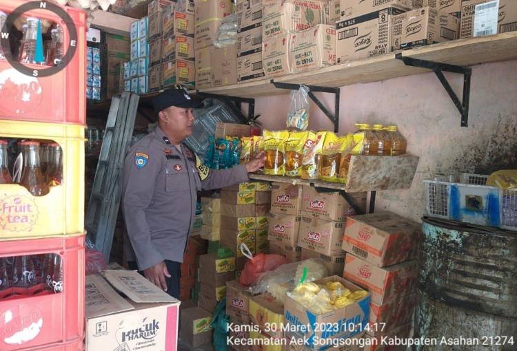 Polsek Bandar Pulau Asahan Monitoring Kelangkaan Minyak Goreng