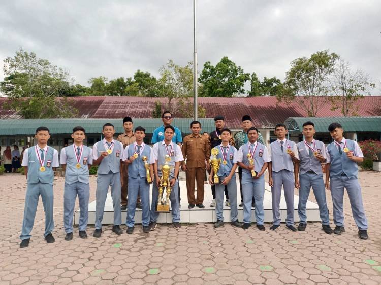 Tim Futsal SMAN 2 Tanjungbalai Raih Juara 1 di Ajang FC 2022 Piala Gubsu