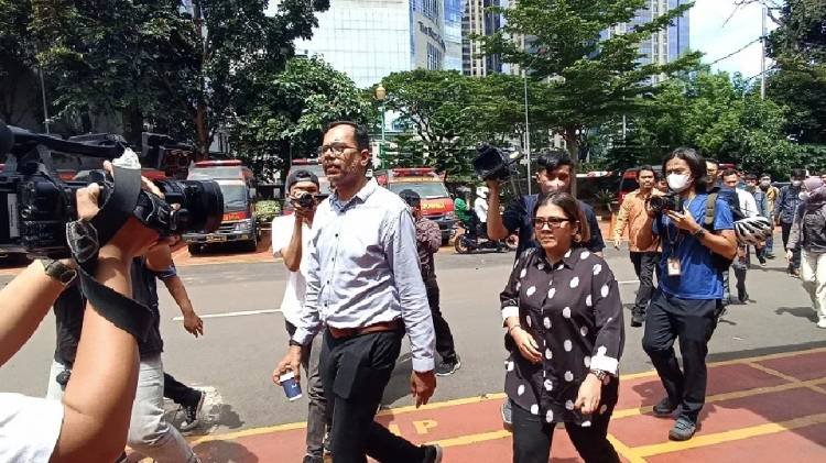 Haris-Fatia Segera Disidang, Dakwaan Kasus Pencemaran Nama Baik Luhut Pandjaitan Masih Disusun