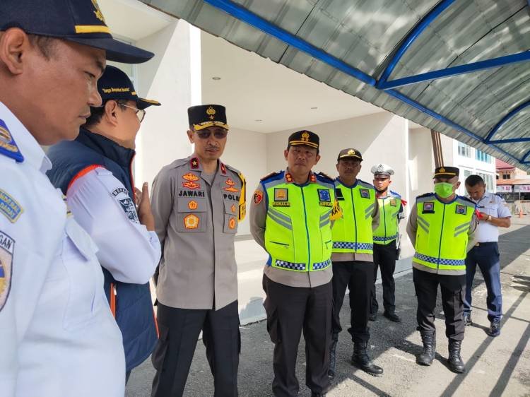 Wakapolda Sumut Tinjau Pelabuhan Ajibata, Pastikan Arus Balik Lebaran Lancar