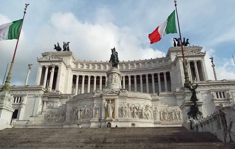 Berbahasa Inggris Bisa Didenda Hingga Rp 1,6 Miliar di Italia