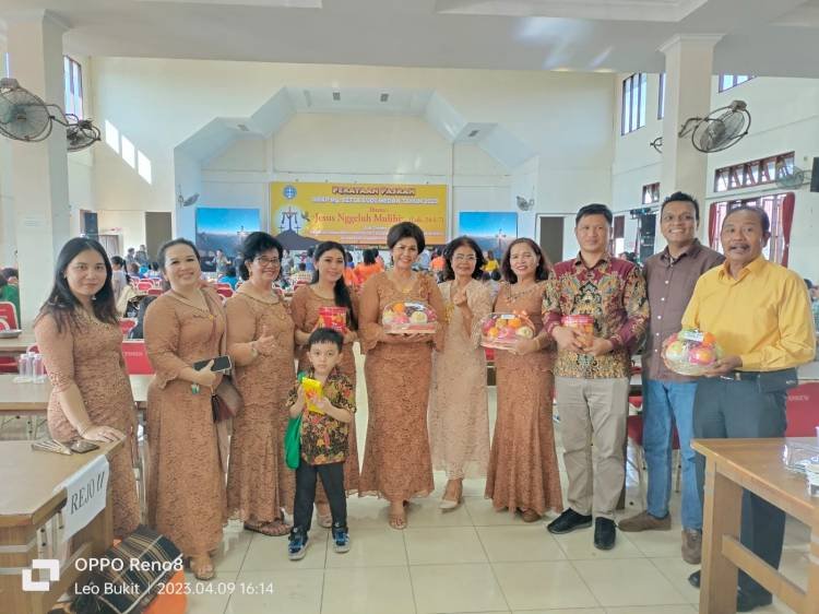 Perayaan Paskah GBKP Setia Budi Medan Diwarnai Penyerahan Hadiah Hingga Dihibur Artis Karo