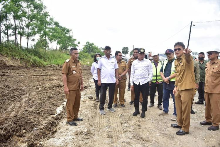 Edy Rahmayadi Tinjau Pembangunan Jalan Alternatif Medan-Berastagi Via Kutalimbaru