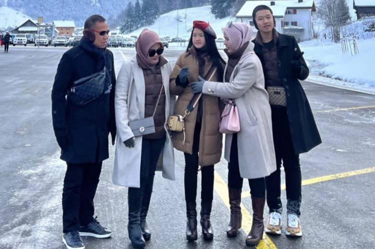 Dicopot, Kadis PUPR Empat Lawang Viral Pamer Kemewahan