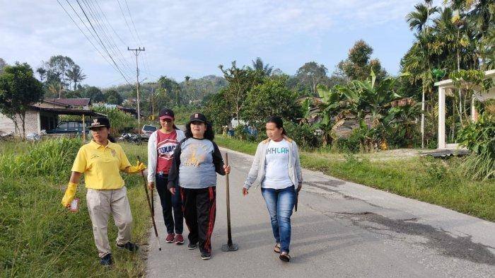 Camat Salak Pimpin Gerakan Sabtu Bersih