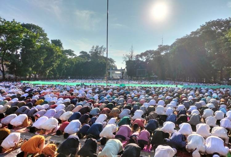Ribuan Umat Islam Sholat Ied di Pematangsiantar, Jemaah Muhammadiyah Sehari Sebelumnya