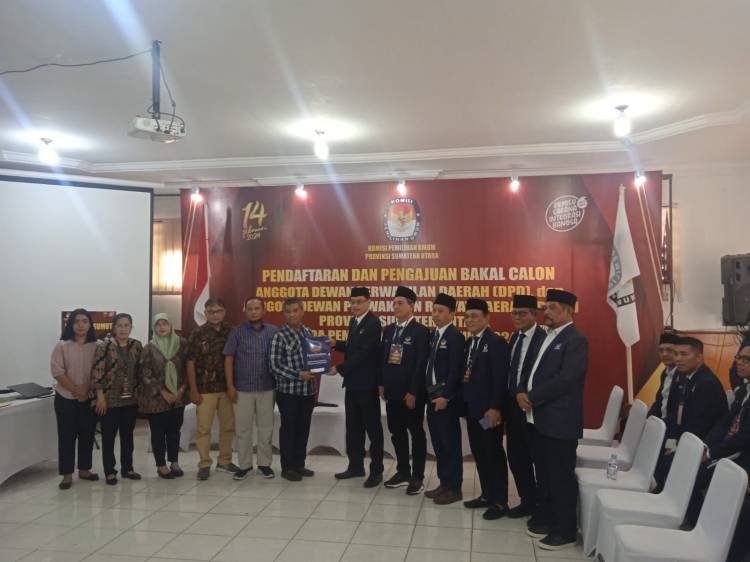 KPU Terima Berkas Pendaftaran Bacaleg Provinsi Partai Nasdem