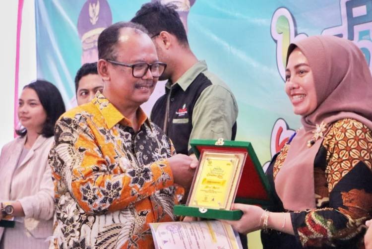 Stand Produk Pertanian Simalungun Dapat Penghargaan di Ajang PIISU