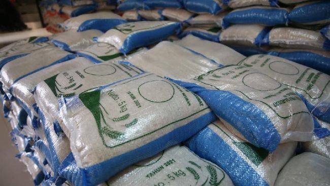 KPK Geledah Rumah Kuncoro Wibowo Tersangka Kasus Korupsi Beras Kemensos