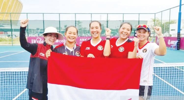 Tim Tenis Putri Indonesia Rebut Emas SEA Games 2023