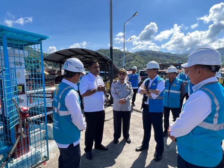 GM PLN UID Sumut Tinjau Efektivitas Penggunaan Anjungan Listrik Mandiri di Sibolga