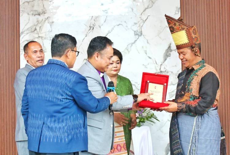 Bupati Simalungun Hadiri Peresmian GMI Memorial Amstrong Parapat