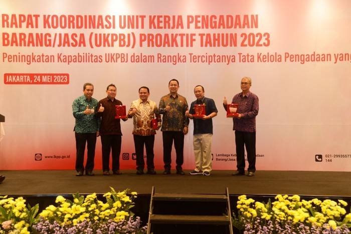 Kemenkumham Raih Penghargaan Terbaik UKPBJ Proaktif 2023