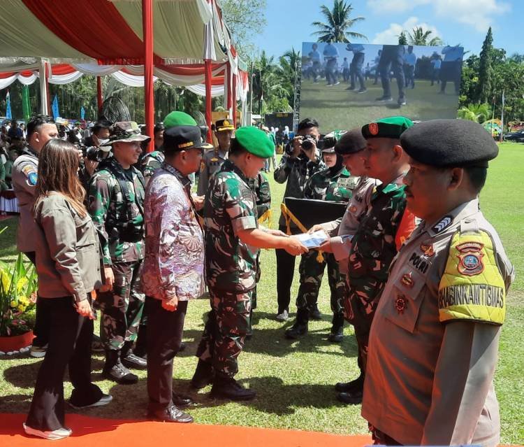 KSAD Jenderal TNI Dudung Abdurachman Tutup TMMD Ke-116 TA 2023 di Sergai