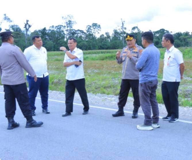 Pemkab Beserta Kapolres Humbahas Tinjau Titik Lokasi Rencana Pembangunan Pos Polisi