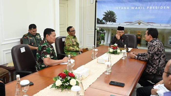 Wapres Ma'ruf Minta Mahfud Segera Selesaikan Polemik Al-Zaytun