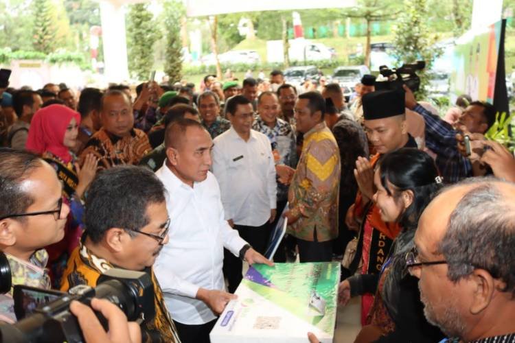 Edy Rahmayadi Bantu 20.400 Pekerja Rentan Dapat Jaminan Sosial Ketenagakerjaan