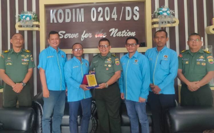 Pererat Kemitraan, PWI Sergai Silaturahmi ke Kodim 0204/DS