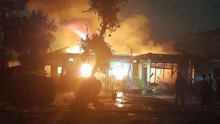 Rumah Dinas Dansat Brimob Polda Sumsel Hangus Terbakar