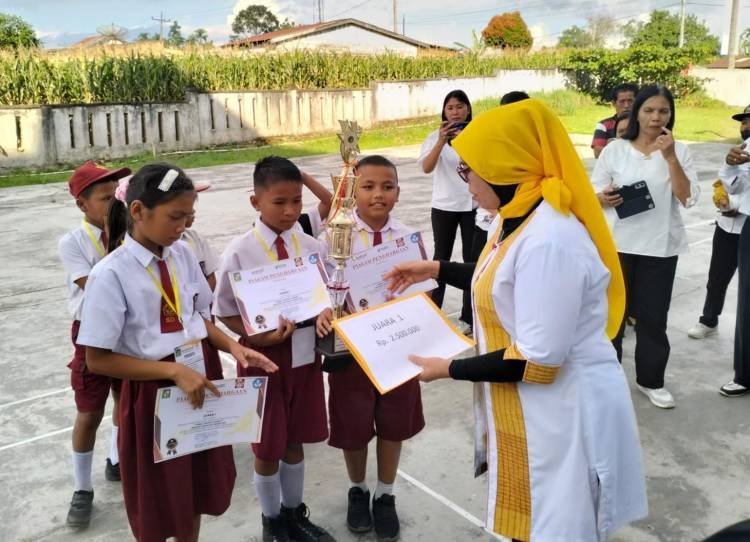 Pelajar SD Asal Dolokmasagal Juara 1 Lomba Cerdas Cermat Tingkat Kabupaten Simalungun