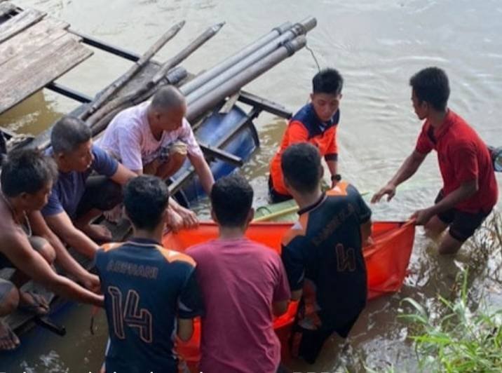 Dua Hari Hanyut di Sungai Bilah, Jasad Gabe Ditemukan Mengapung